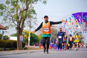 BIB: 4852
                            <button type="button" onclick="openModal(10039660)" class="btn btn-primary btn-sm float-right btn-popup" data-toggle="modal" data-target=".modal-high-quality">
                        <i class="fas fa-shopping-cart"></i> Add to Cart
                    </button>
                                            <button type="button" onclick="isThisMe(10039660, true)" class="btn btn-success btn-sm float-right btn-popup btn-isme hidden" data-toggle="tooltip" data-placement="bottom" title="นี่คือรูปของคุณใช่ไหม คลิกที่นี่เพื่อเอาเข้าอัลบั้ม">
                        <i class="fas fa-plus"></i> Add to album
                    </button>
                    <button type="button" onclick="isThisMe(10039660, false)" class="btn btn-warning btn-sm float-right btn-popup btn-isnotme hidden">
                        <i class="fas fa-ban"></i> Remove from album
                    </button>